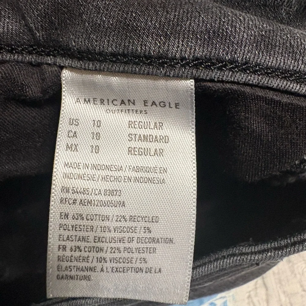 American Eagle Outfitters High Rise Jeans - Picture 5 of 6
